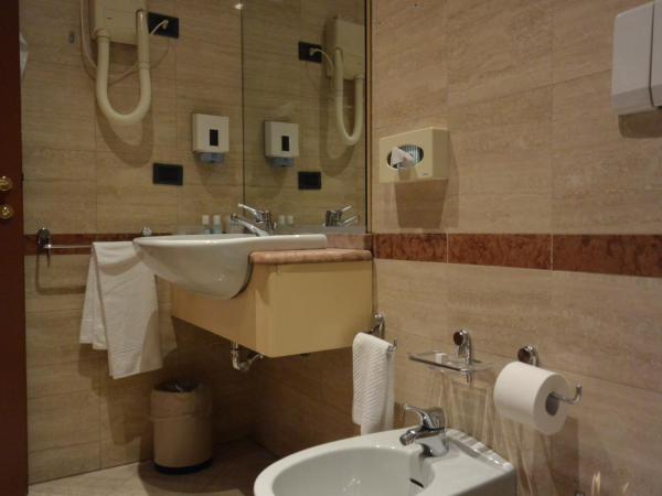 Hotel Metrò : photo 4 de la chambre chambre simple