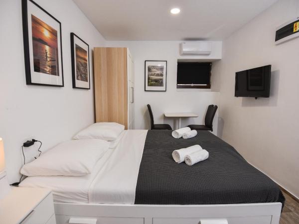 Old Town Inn : photo 1 de la chambre petite chambre double