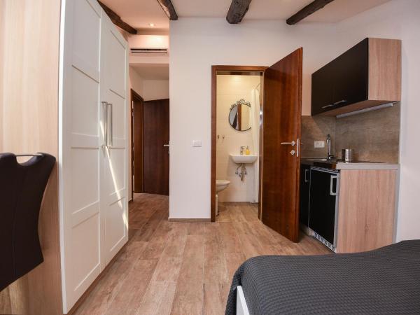 Old Town Inn : photo 3 de la chambre petite chambre double