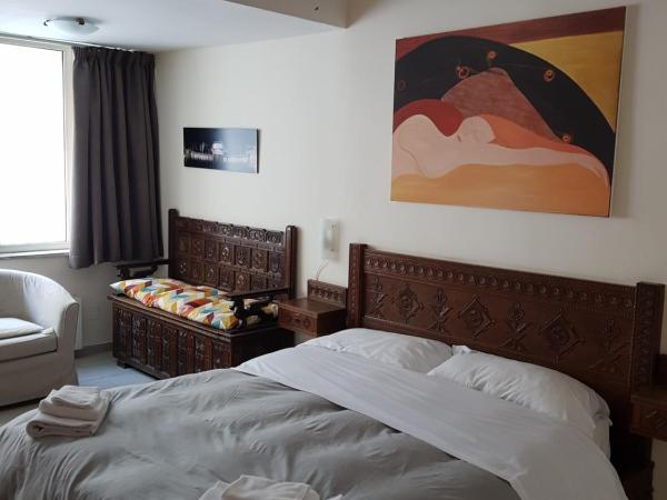 B&B Soriano44 : photo 5 de la chambre chambre double ou lits jumeaux