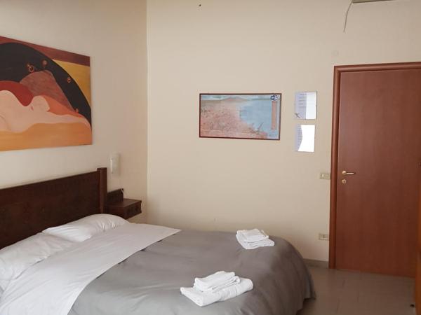 B&B Soriano44 : photo 8 de la chambre chambre triple