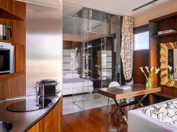 Repubblica Firenze Luxury Apartments | UNA Esperienze : photo 7 de la chambre hébergement décloisonné avec terrasse privée - vue panoramique