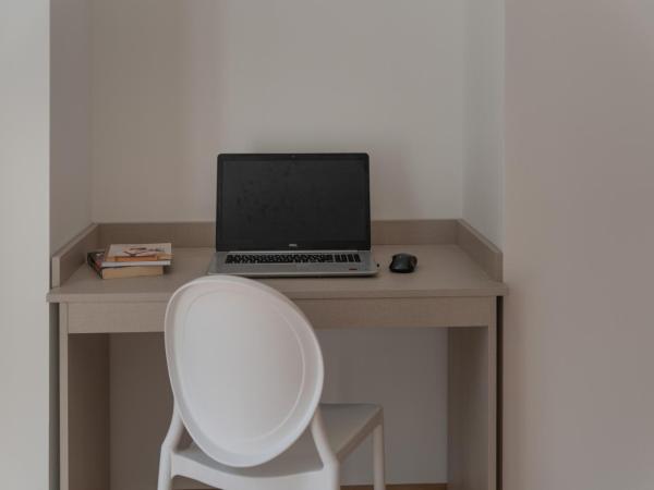 Hostel Antique : photo 9 de la chambre chambre double avec balcon