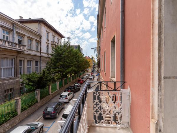 Hostel Antique : photo 7 de la chambre chambre double avec balcon
