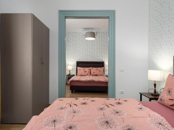 Hostel Antique : photo 9 de la chambre chambre familiale avec salle de bains commune