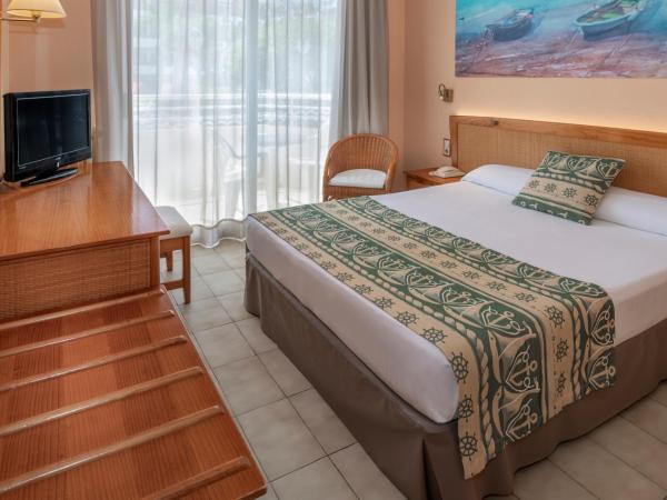 GHT Oasis Tossa & Spa : photo 2 de la chambre chambre double ou lits jumeaux avec balcon