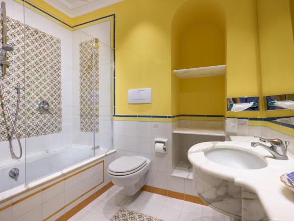 Grand Hotel Capodimonte : photo 5 de la chambre chambre double ou lits jumeaux supérieure