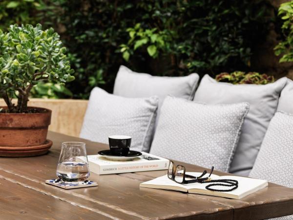 A77 Suites : photo 6 de la chambre suite avec cour