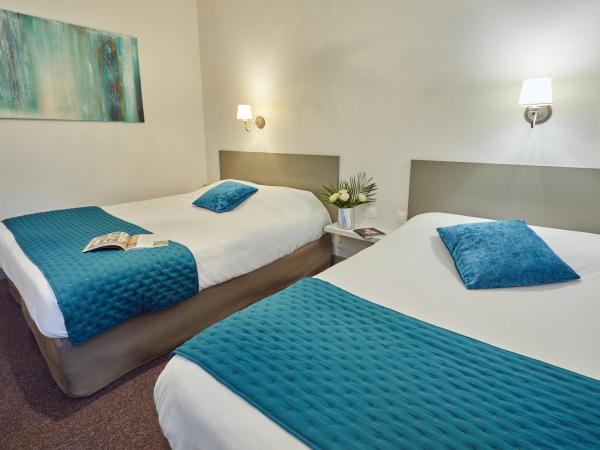 Hotel De La Pommeraie : photo 1 de la chambre chambre quadruple