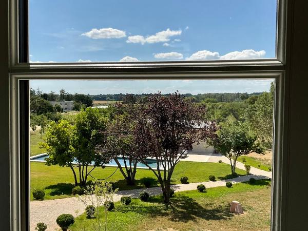 La Soleillade Aixoise : photo 7 de la chambre chambre double - vue sur jardin