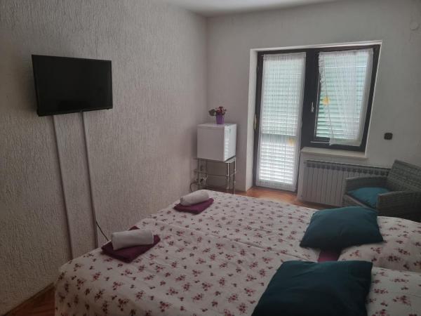 Guest House Romansa : photo 4 de la chambre studio avec balcon 