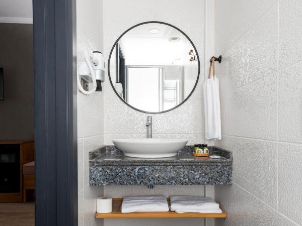 Istanbul Old City Colorful Houses Balat PETRION Hotel : photo 4 de la chambre chambre double