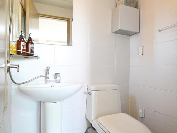 Twin Rabbit Guesthouse : photo 7 de la chambre chambre double avec salle de bains privative