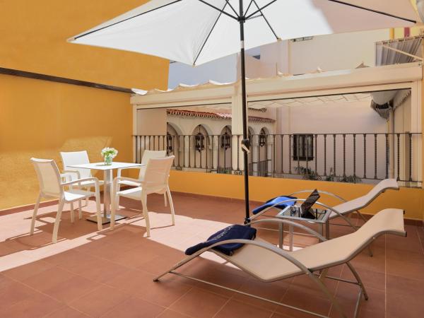 H10 Corregidor Boutique Hotel : photo 7 de la chambre chambre familiale (2 adultes et 2 enfants)