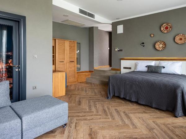 Istanbul Old City Colorful Houses Balat PETRION Hotel : photo 4 de la chambre suite junior