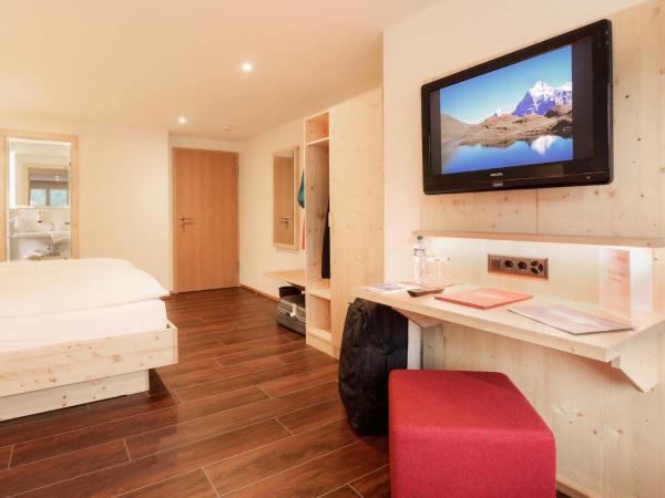 Hotel Caprice - Grindelwald : photo 10 de la chambre chambre double supérieure