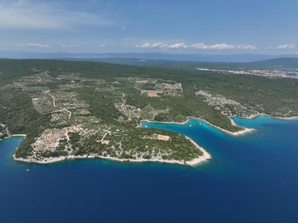 Boutique B&B Agroturizam Sv. Juraj : photo 8 de la chambre chambre double - vue sur piscine