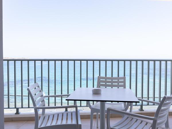 Alia Beach Hotel by Estia : photo 1 de la chambre suite supérieure - vue sur mer