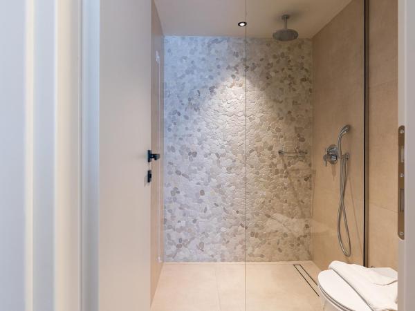 Alia Beach Hotel by Estia : photo 7 de la chambre chambre double ou lits jumeaux standard - vue sur cour intérieure