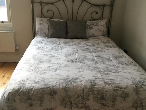 Tulse Hill Luxury Cosy Rooms : photo 1 de la chambre chambre double avec salle de bains commune