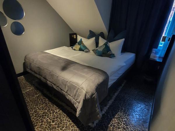 Hotel Falkenturm : photo 10 de la chambre appartement 3 chambres