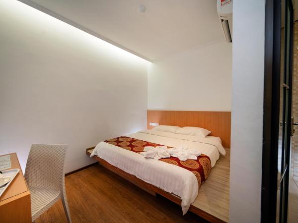 1 Million Hotel : photo 2 de la chambre chambre lit king-size standard (sans fenêtre)