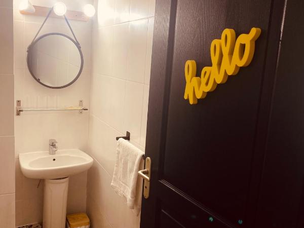 Hôtel boutique Quai d'Azur : photo 7 de la chambre chambre quadruple avec climatisation