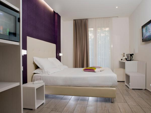 L'Hotel : photo 2 de la chambre chambre double ou lits jumeaux standard