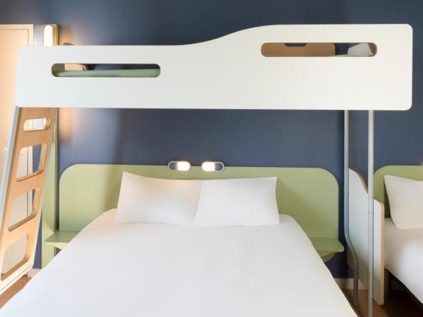 ibis Budget Arles Palais Des Congres : photo 3 de la chambre chambre familiale