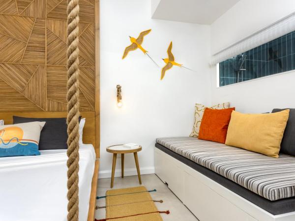 Sunrise Attitude (Adults Only) : photo 4 de la chambre chambre double ou lits jumeaux de luxe avec accès piscine