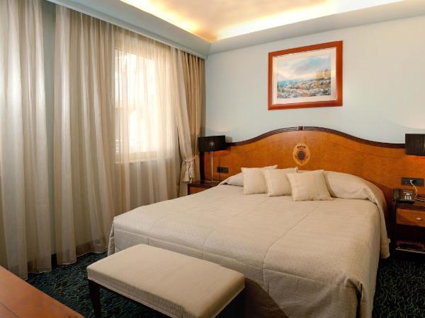 Hotel More : photo 7 de la chambre studio avec balcon - vue partielle sur mer