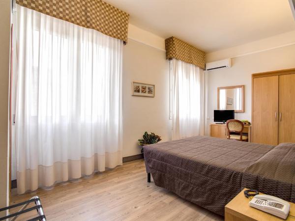 Hotel Delle Nazioni : photo 3 de la chambre chambre double