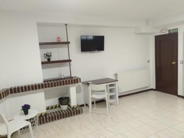 New Hortaleza Coliving : photo 1 de la chambre chambre quadruple Économique avec salle de bains commune