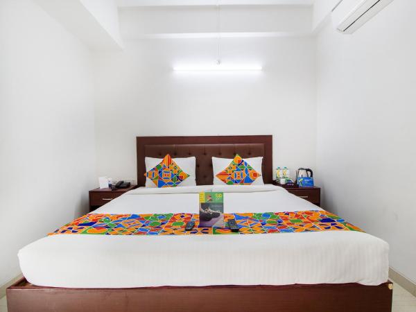 FabHotel Limestone Aura : photo 2 de la chambre chambre deluxe