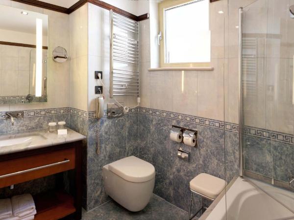 Hotel More : photo 10 de la chambre studio avec balcon - vue partielle sur mer