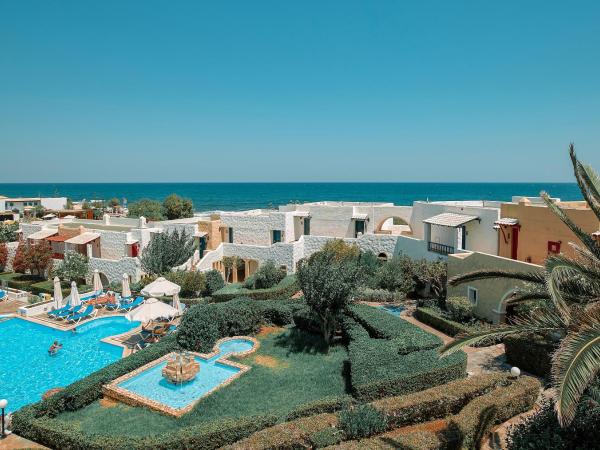 Mitsis Cretan Village : photo 4 de la chambre chambre familiale - vue sur jardin
