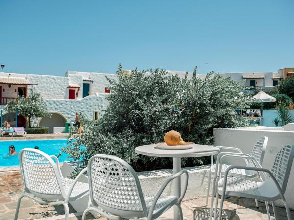 Mitsis Cretan Village : photo 3 de la chambre chambre familiale - vue sur jardin