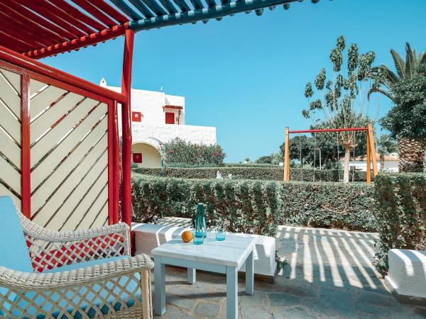 Mitsis Cretan Village : photo 2 de la chambre chambre familiale - vue sur jardin