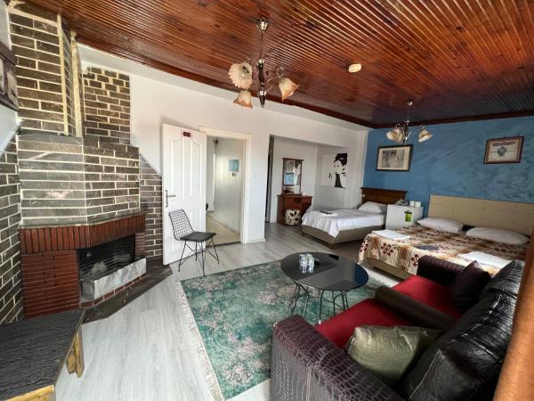 Life Inn Hotel : photo 3 de la chambre suite avec balcon