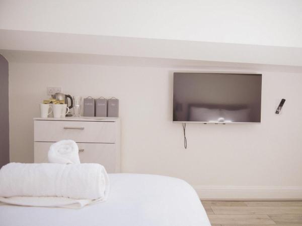 Hotel Anfield : photo 4 de la chambre chambre quadruple avec salle de bains privative