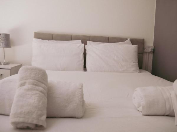Hotel Anfield : photo 6 de la chambre chambre quadruple avec salle de bains privative