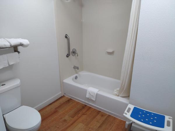Best Western Central Inn : photo 8 de la chambre king room with bath tub - disability access room/non-smoking