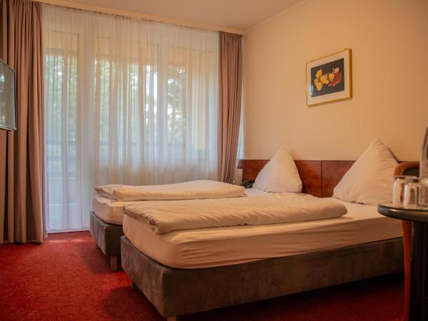 Hotel Alpha : photo 2 de la chambre chambre lits jumeaux avec balcon