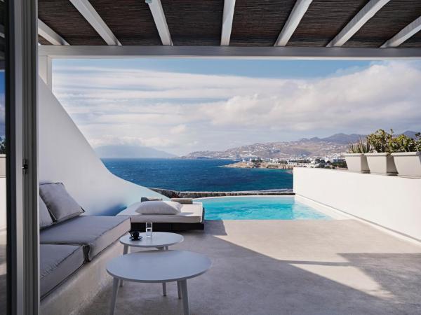 Mykonos Earth Suites : photo 10 de la chambre suite exécutive avec piscine privée chauffée - vue sur mer