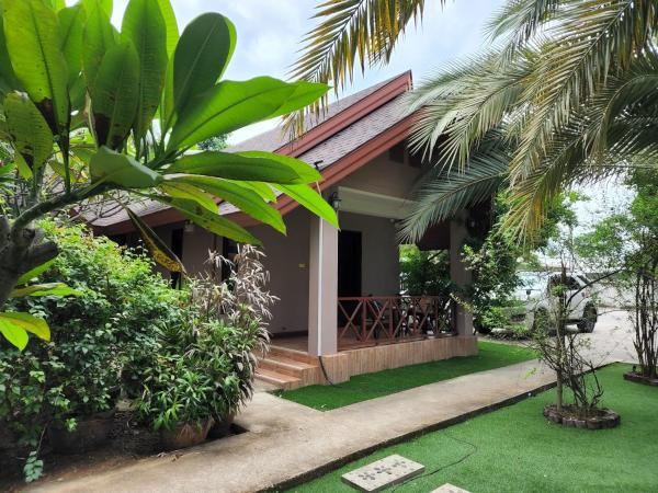 La-or Resort : photo 2 de la chambre chambre lits jumeaux avec balcon