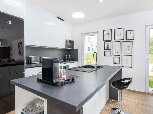 Villa Audrey : photo 7 de la chambre villa avec piscine privée