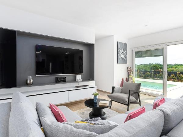 Villa Audrey : photo 9 de la chambre villa avec piscine privée