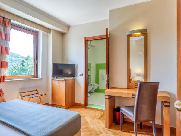 Hotel PentHouse : photo 9 de la chambre chambre double Économique