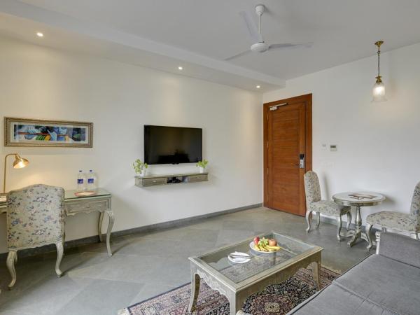 Brahma Niwas - Best Lake View Hotel in Udaipur : photo 3 de la chambre suite avec balcon