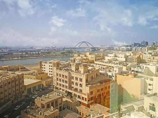 The George Hotel by Saffron, Dubai Creek : photo 3 de la chambre chambre premier - vue sur crique et quartier heritage